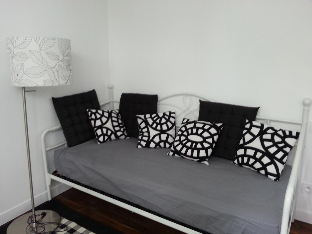 Hotel Le 6 3 Home Port En Bessin Room photo