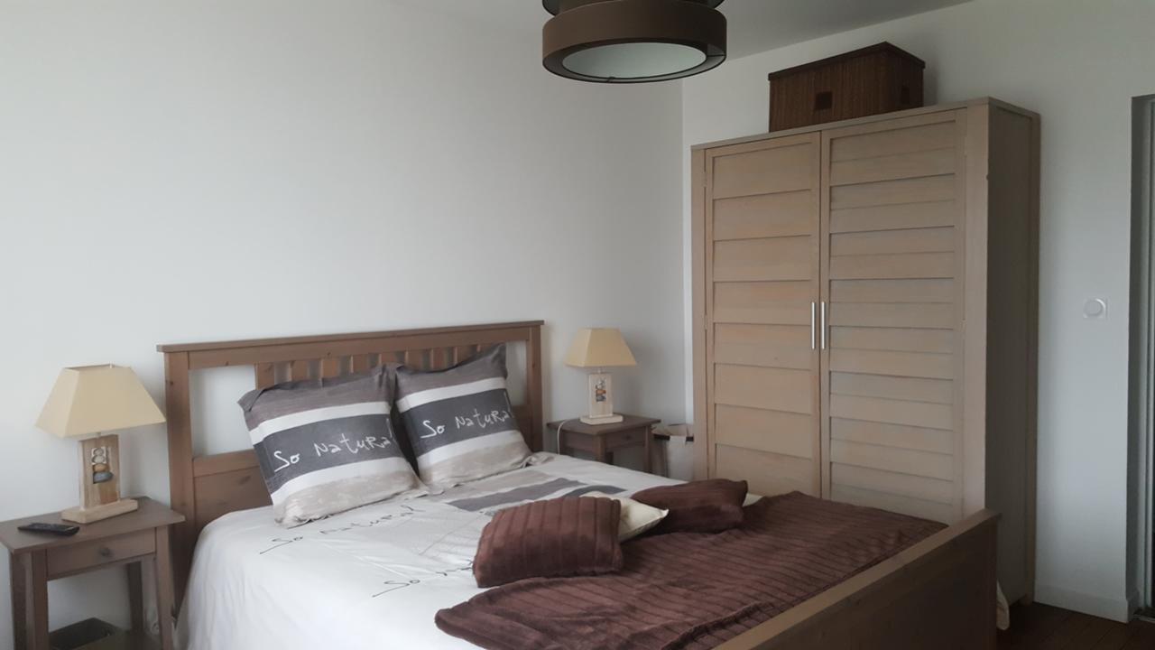 Hotel Le 6 3 Home Port En Bessin Exterior photo